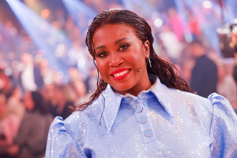 Motsi Mabuse (45) spricht in ihrer neuen Doku offen über das tragische Schicksal ihrer Familie.