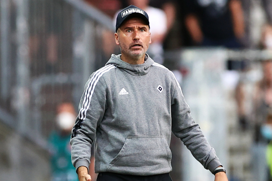 HSV-Coach Tim Walter (46) hat vor der 1. Runde des DFB-Pokals vor der SpVgg Bayreuth gewarnt. Gleichzeitig sprach er über die interne Unruhe im Verein.