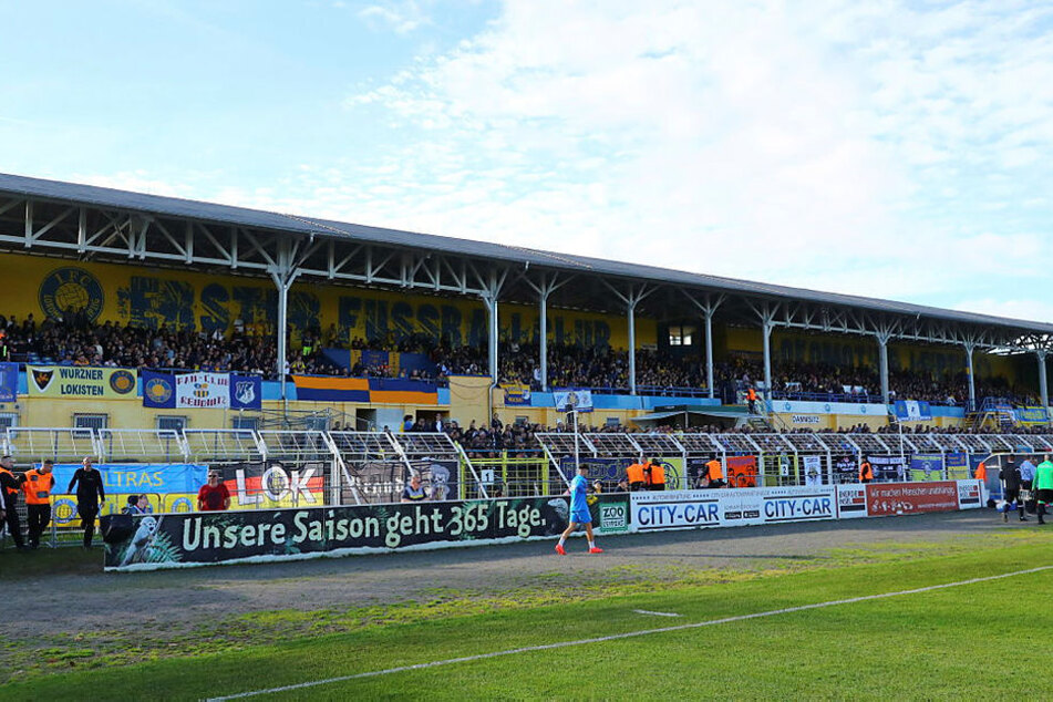 Ob das Sachsenpokal-Finale am Samstag im Leipziger Bruno-Plache-Stadion gespielt wird, steht noch nicht fest.