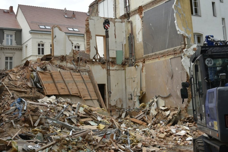 Hauseinsturz in Görlitz: Tote aus Trümmern geholt, Stadtwerke arbeiten an Wiederversorgung