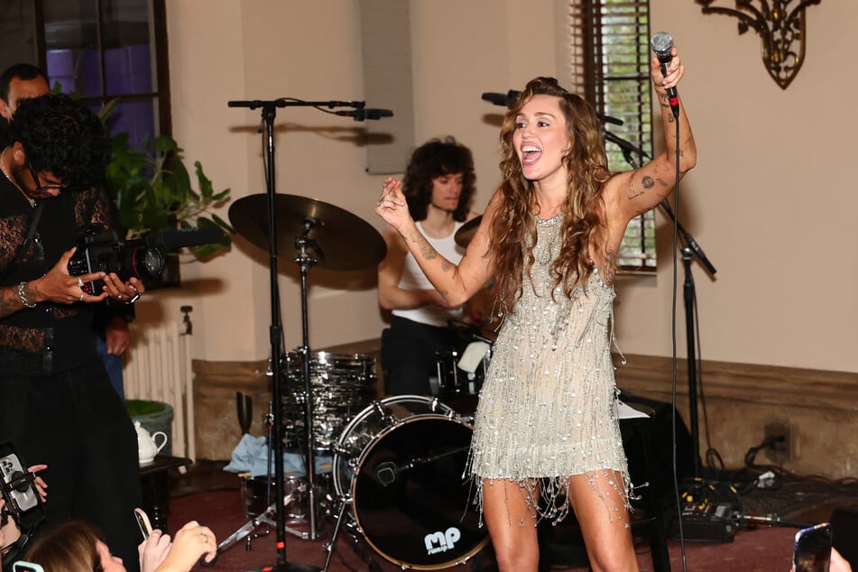 Miley Cyrus reveals new tattoo despite saying she regrets 80% of her ink