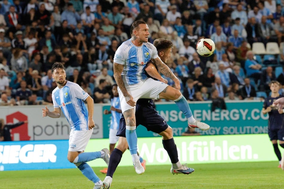 Jan Löhmannsröben (35) stand bislang in jedem Ligaspiel in der Startelf. Er besticht mit Physis, Spielaufbau und kompromissloser Verteidigungsarbeit.