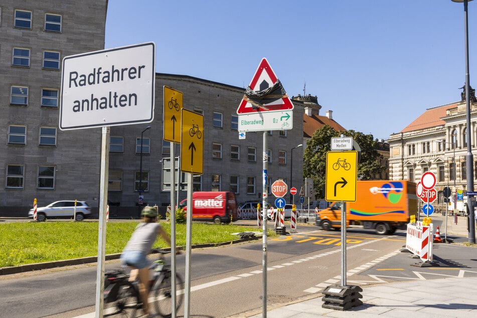 An der Straße Hasenberg, Ecke Akademiestraße, sind zwei Radfahrer zusammengeknallt. (Archivfoto)