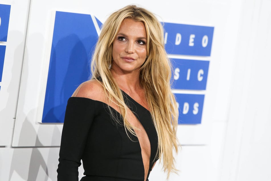 A resurfaced clip from Britney Spears' 2016 interview in which she spoke out about her conservatorship has gone viral. But why did they originally cut it from the show?