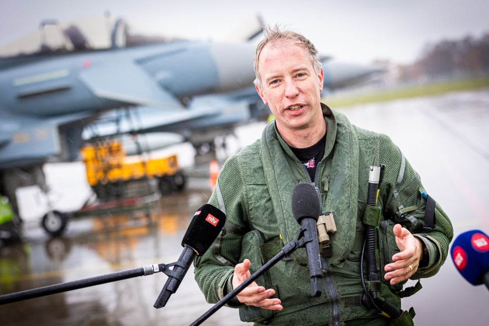 Björn Andersen (44) leitet die Alarmrotte der Luftwaffe in Laage. (Archivbild)