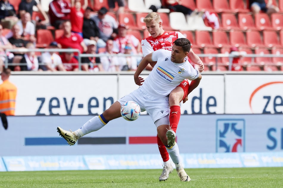 Carl Zeiss Jena wusste den Ausfall von Topstürmer Cemal Sezer (28, v.) beim BFC zu kompensieren.