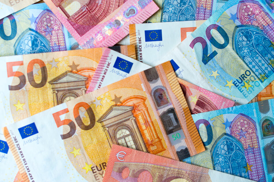 Wertgegenstände im Wert von mehreren Zehntausend Euro haben die Betrüger erbeutet. (Symbolbild)