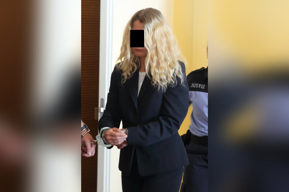 Ramona B. (53) soll ihren Mann überfahren haben.