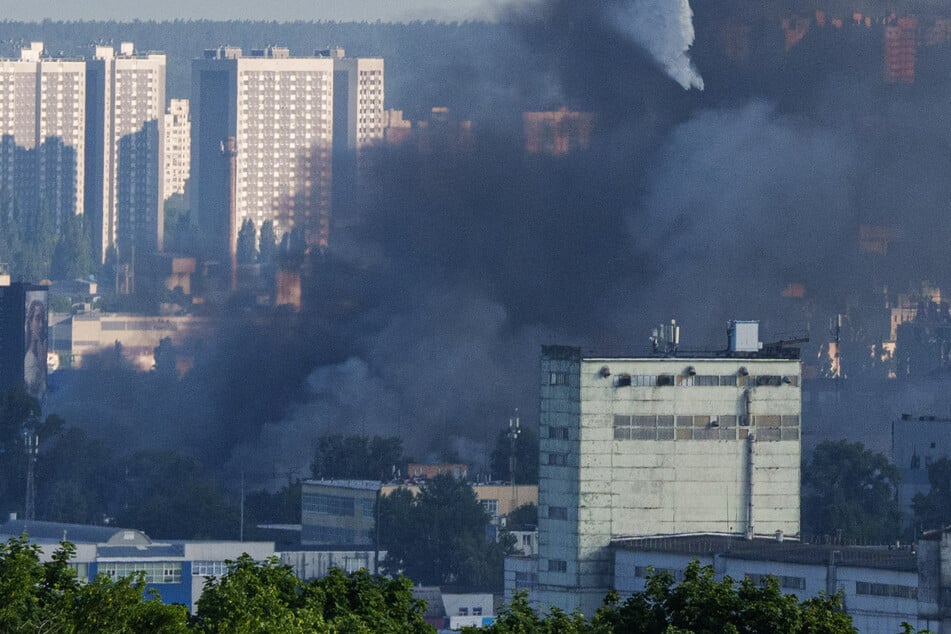 Ukraine-Krieg: Russland feuert mehrere ballistische Raketen auf Kiew