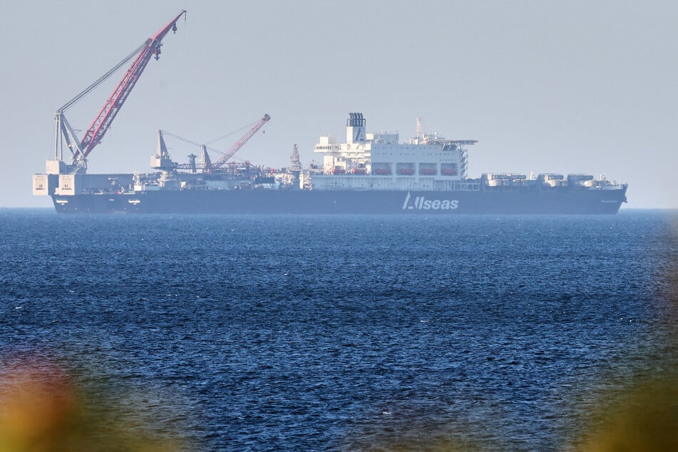 Weltweit größtes Schiff für Offshore-Projekte im Ostsee-Einsatz