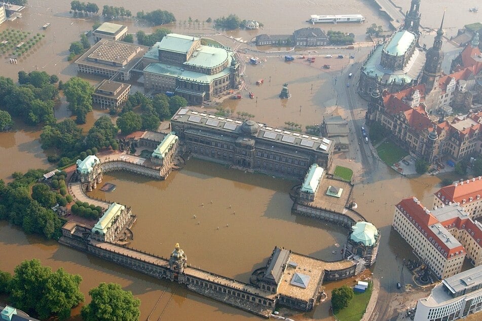 Teile der Dresdner Altstadt wurden bei der Jahrhundert-Flut überschwemmt.