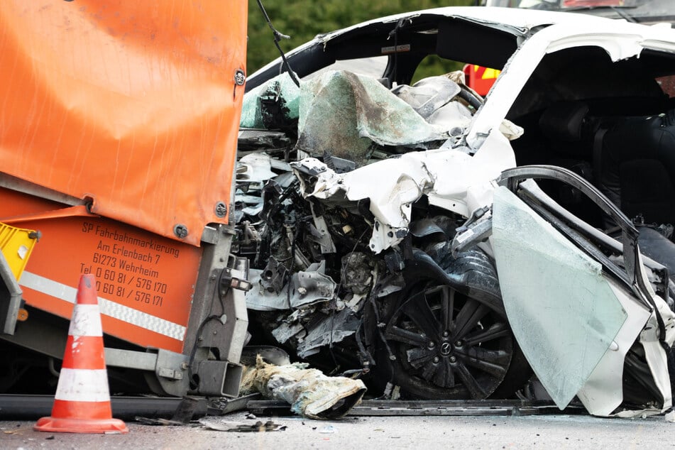 Acht Jugendliche in einem Mazda: Neue Details zu Unfall mit zwei toten Teenagern