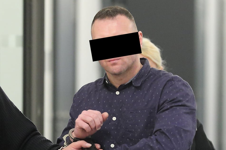 Auch Norman K. (40) muss sich wegen Vergewaltigung und diverser sexueller Übergriffe im Knast verantworten.