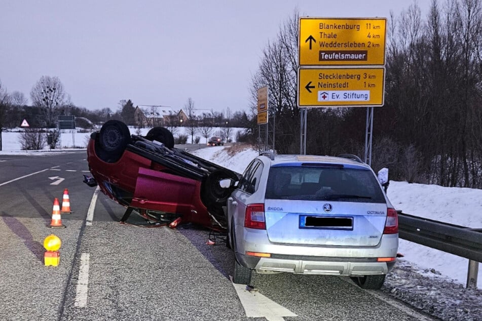 Im Harz kam es zu einem schweren Unfall an einer Kreuzung.