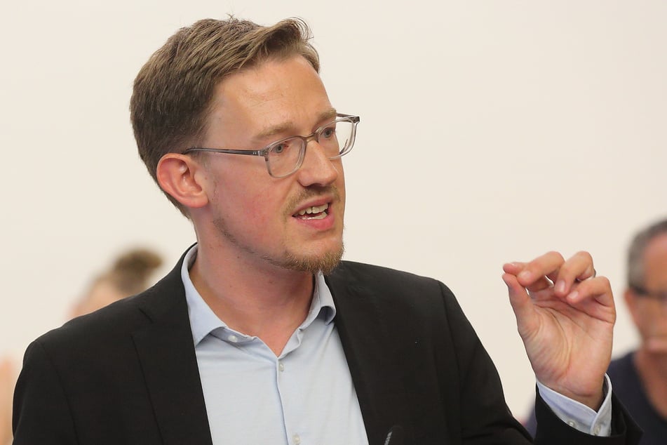 SPD-Stadtrat Stefan Engel (33) kritisiert die Verwaltung für die späte Umsetzung.