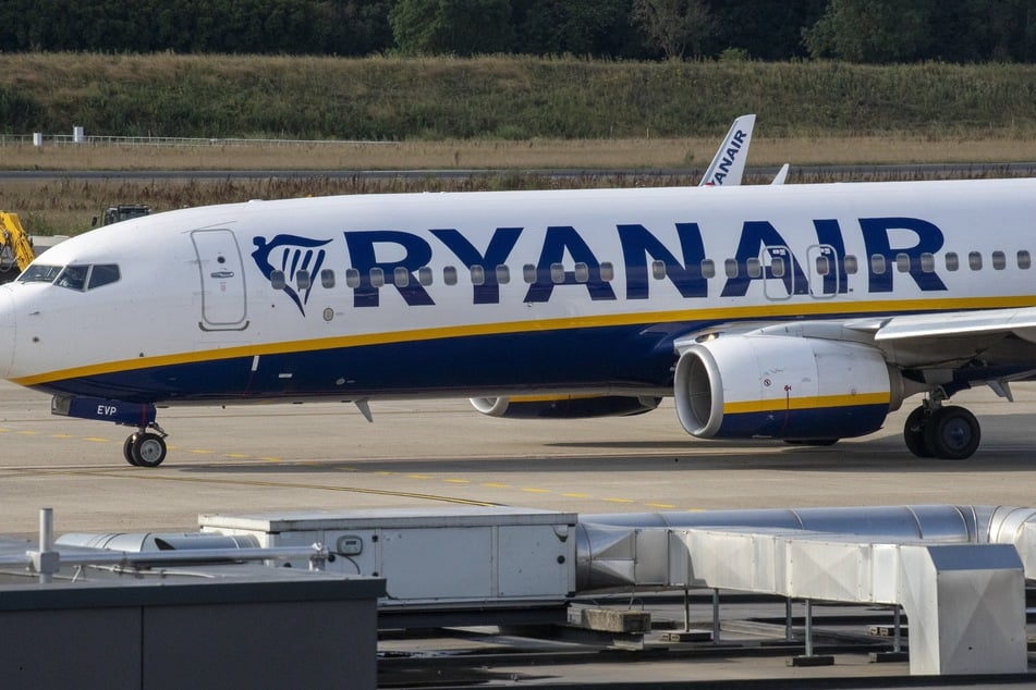 Ryanair sorgt im Netz gerne für Lacher. (Symbolbild)