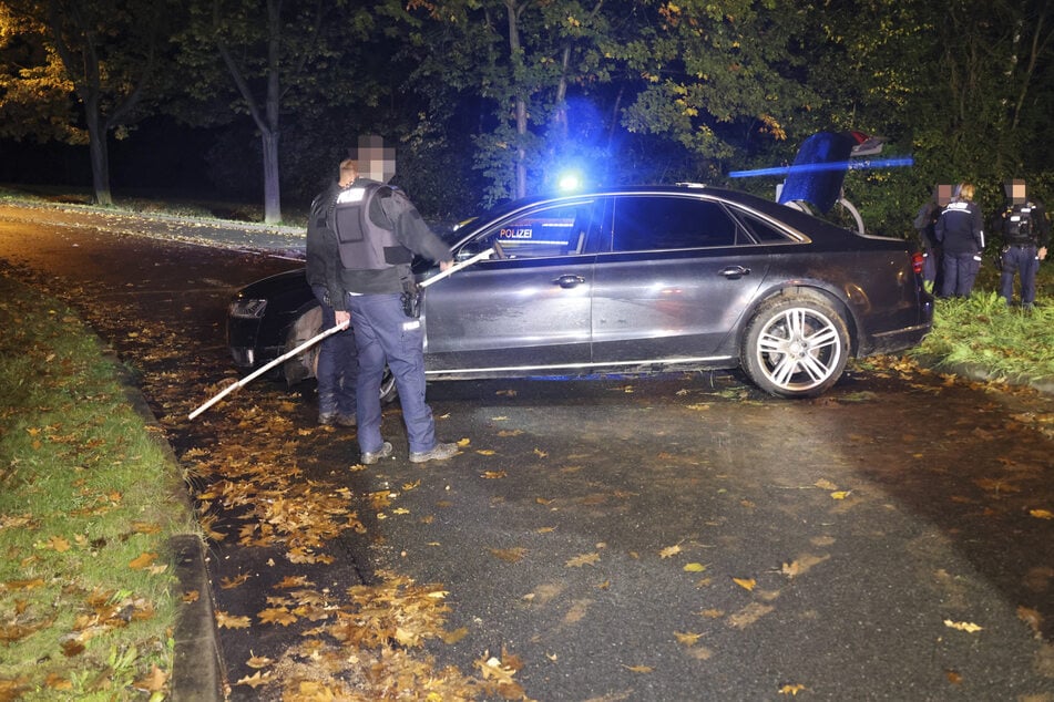 Ein Audi-Fahrer (25) versuchte in Chemnitz vor einer Polizeikontrolle zu flüchten. Er kam aber nicht weit.