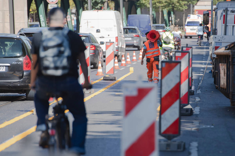 Ab Dienstag gibt es in Berlin einige neue Baustellen, die den Verkehr einschränken. (Symbolfoto)