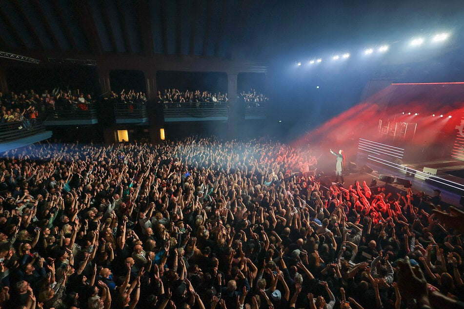 Die "Wieder zurück"-Tour ist ausverkauft, der Andrang riesig.