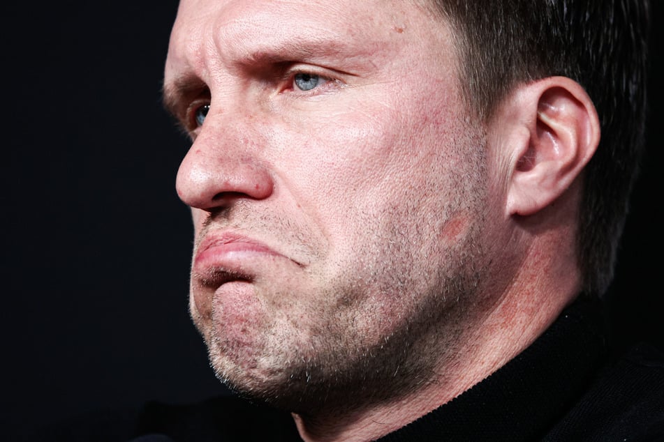 Frankfurts Sportvorstand Markus Krösche (45) hat zurzeit nichts zu lachen.