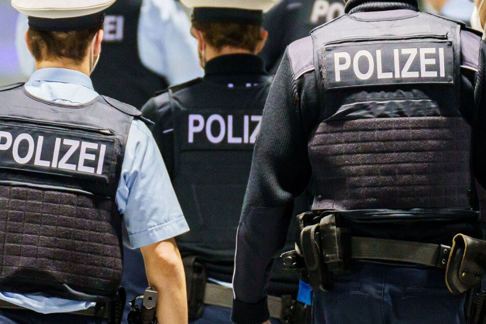 Eine Streife der Bundespolizei musste sich am heutigen Dienstagmorgen am Frankfurter Flughafen mit einer äußerst aggressiven Frau befassen. (Symbolbild)