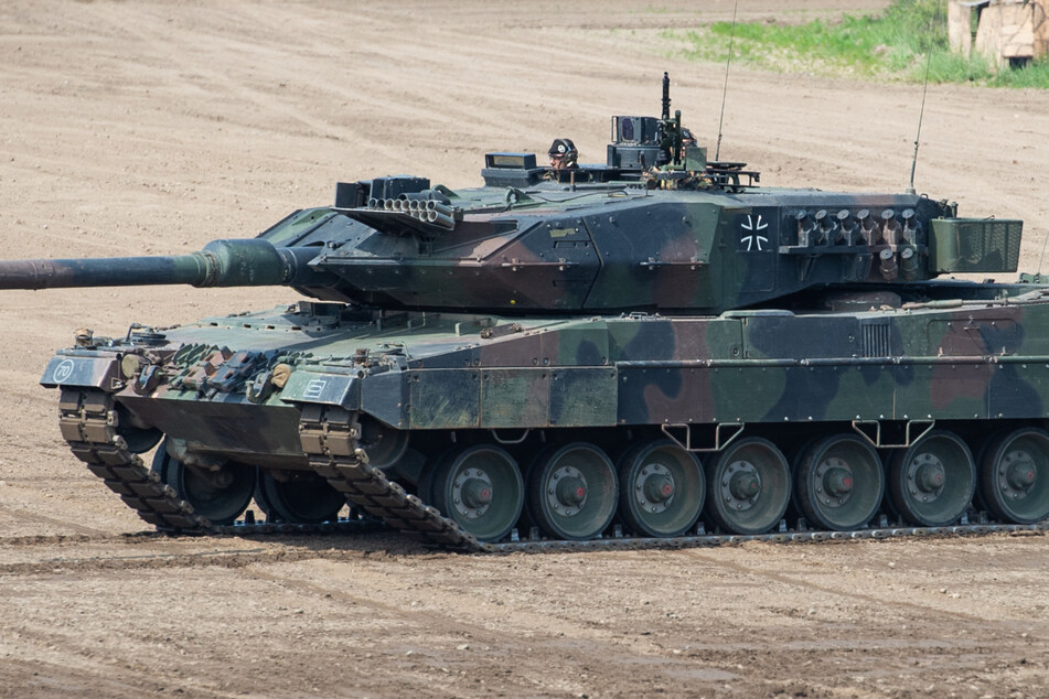 Krauss Maffei Wegmann baut und wartet in München unter anderem solche Leopard-Kampfpanzer.