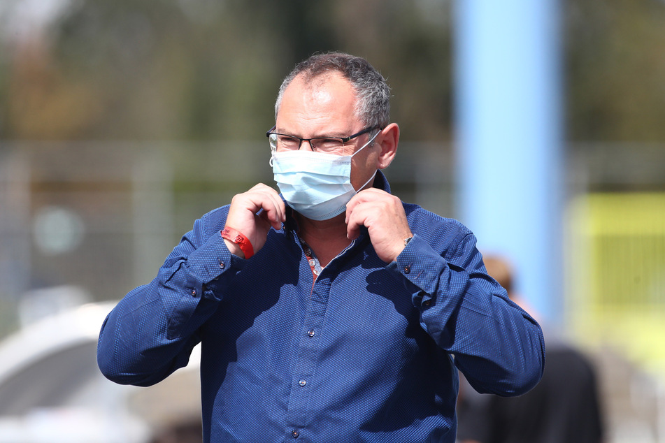 In Geisterspielen sieht der 53-Jährige Thomas Löwe wenig Sinn, "weder von der Stimmung her noch finanziell".