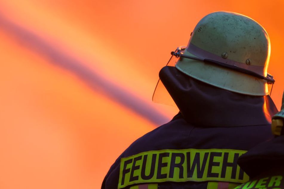 Laut Feuerwehr könnte das Feuer im Müllraum eines Restaurants ausgebrochen sein. (Symbolbild)