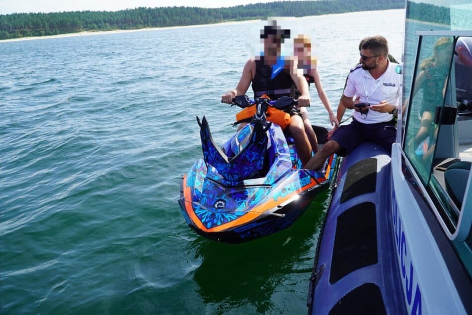 Ein Jetski brachte die Urlauberin zurück ans sichere Ufer.