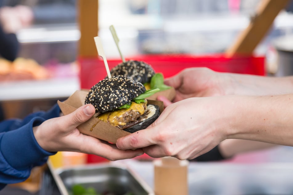 Egal ob deftig oder süß, heiß oder kalt, Dessert oder leckeres Getränk: Beim Street Food Festival könnt alles einmal auf die Kostprobe stellen. (Symbolbild)