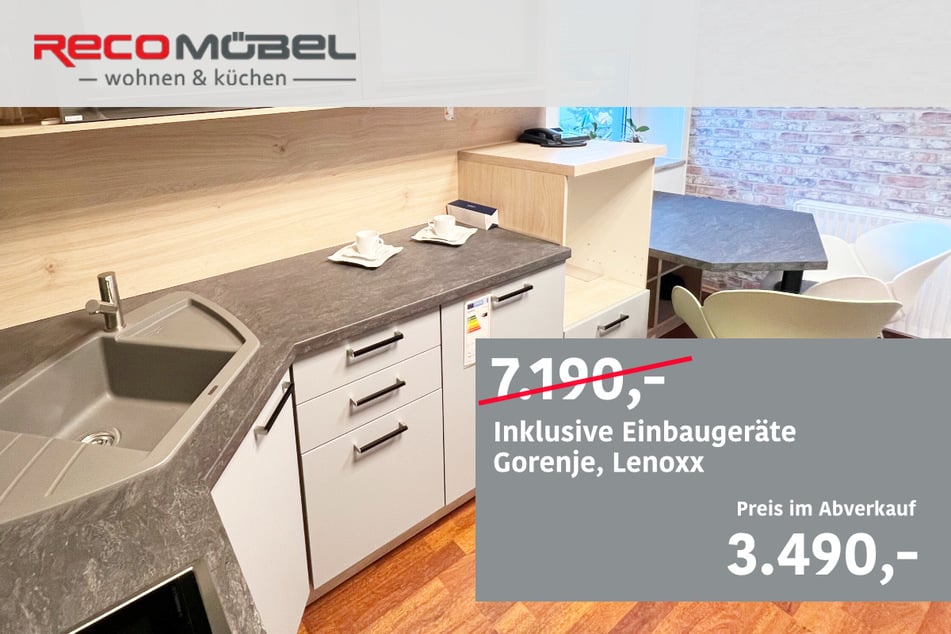 Die Musterküche "Moon" inklusive Einbaugeräte der Marken Gorenje, Lenoxx und Blanco für 3.490 statt 7.190 Euro.