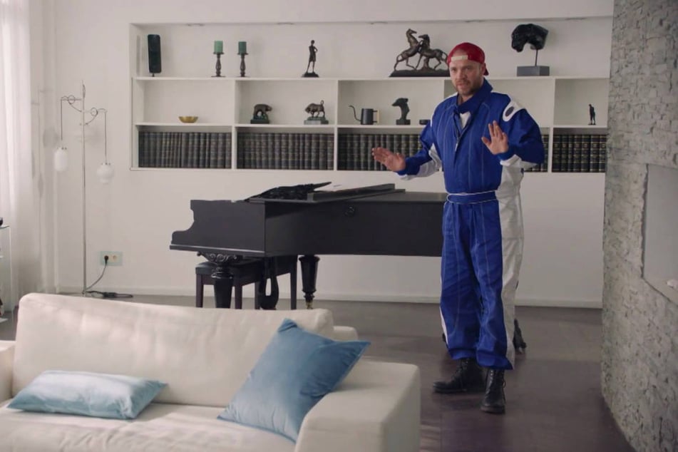 Erik versucht, Robin zum Aufgeben zu bewegen und verschlimmert die Lage damit.