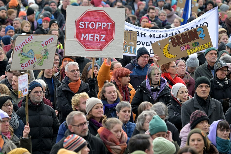 Dass die Union im Bundestag AfD-Stimmen in Kauf genommen hat, löste einiges an Gegenprotest aus.