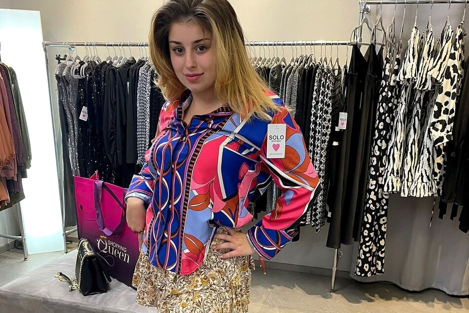 "Shopping Queen"-Kandidatin Gabriela (20) ist auf der Jagd nach dem perfekten Minirock-Look.