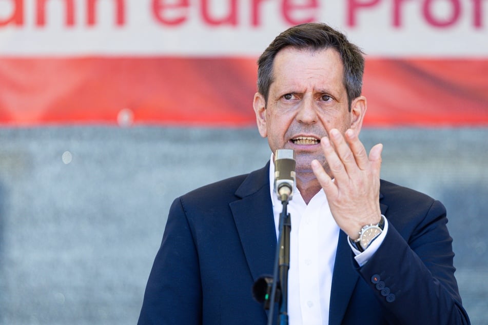 Auch Niedersachsens Ministerpräsident Olaf Lies (59, SPD) teilte in einer Rede sein Mitgefühl mit. (Archivfoto)