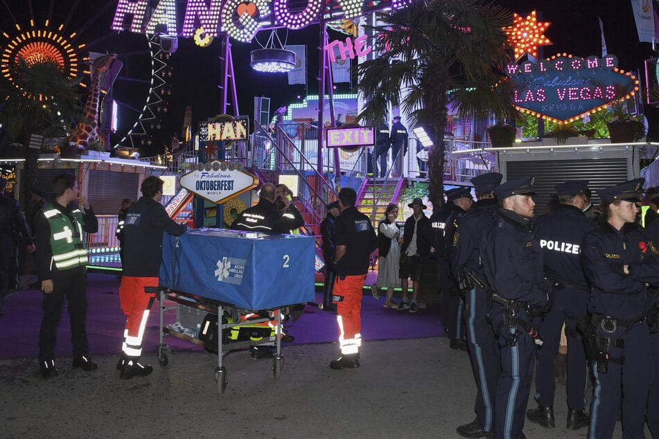 Horror-Unfall auf dem Oktoberfest: Mitarbeiter von Free-Fall-Tower stirbt