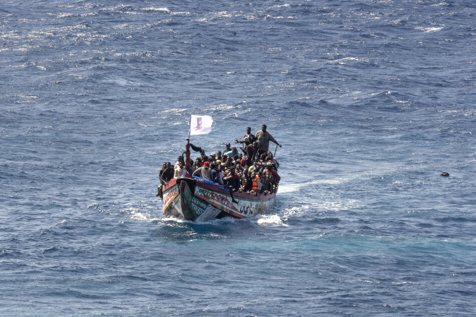 Vom afrikanischen Festland zu den Kanarischen Inseln: Diese Route wählten im vergangenen Jahr fast 50.000 Menschen. (Symbolbild)