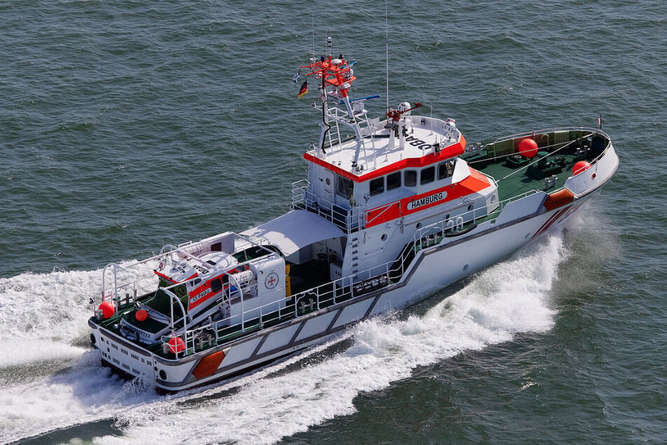 Mann stürzt von Fischkutter in die Nordsee: Großeinsatz!