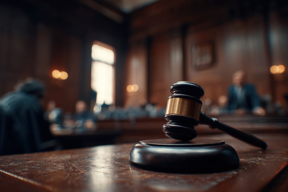 Er soll eine Prostituierte mit einem Dildo vergewaltigt haben: Gericht spricht Deutschen frei