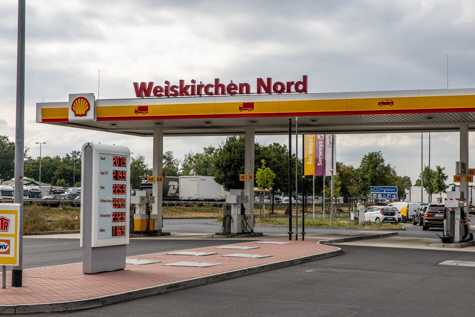 An der Raststätte Weiskirchen Nord bei Rodgau (Südosthessen) fand die Kontrollaktion des Zollamtes statt.