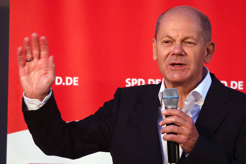 Olaf Scholz (63) bei einem Bürgergespräch Anfang September in Berlin. Im Wahlkampfendspurt stellt der SPD-Kanzlerkandidat sich am Samstag noch einmal Bürgerfragen in Potsdam.