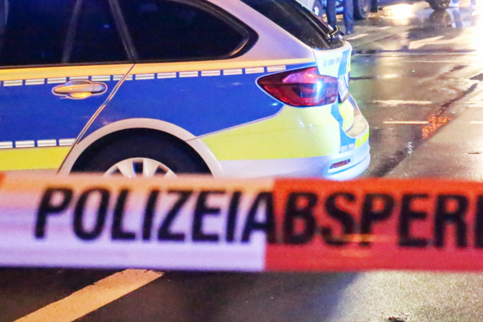Tödliche Messer-Attacke in Flüchtlings-Unterkunft: Verdächtiger weiter auf Flucht