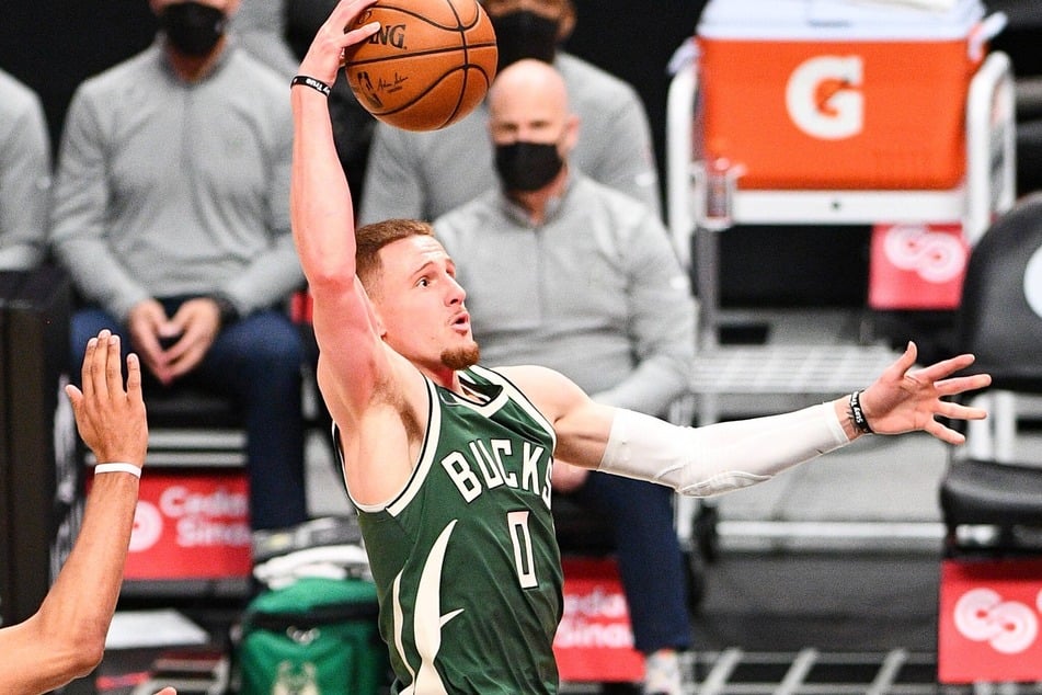 Bucks Guard Donte DiVincenzo had a career-high 15 rebounds and ten points in the Bucks win over the Nets