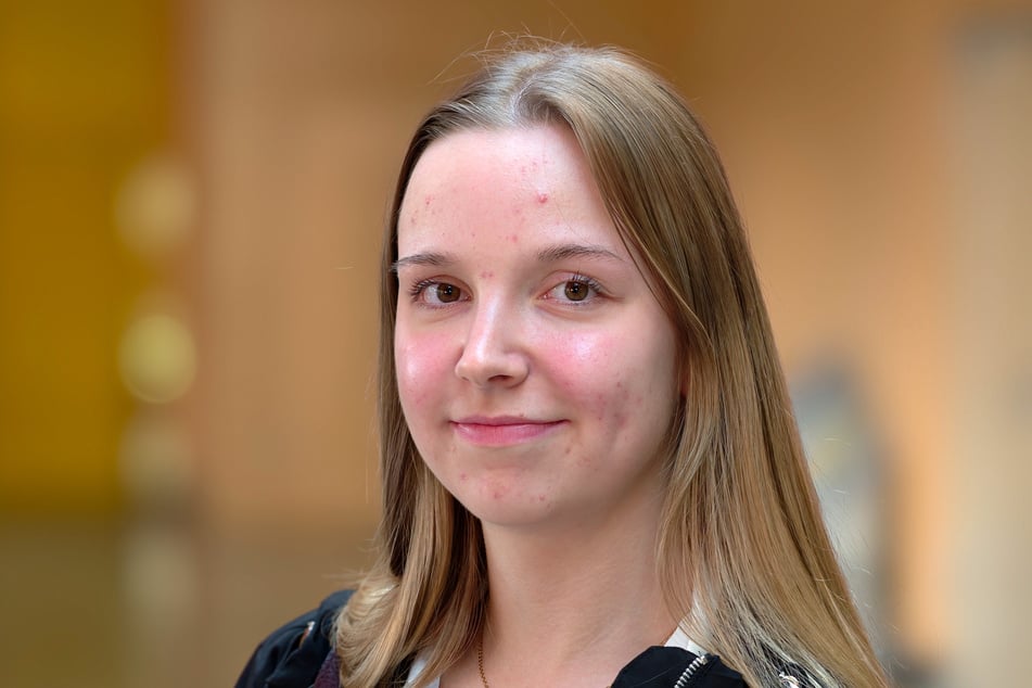 Pauline Ester (18) studiert English Studies.