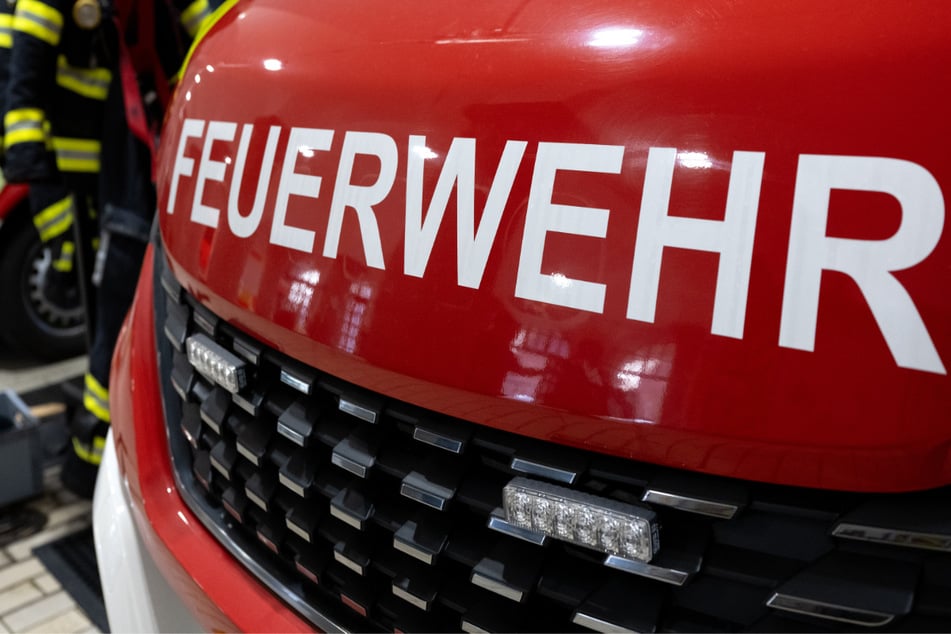 Die Feuerwehrkräfte hatten alle Hände voll zu tun. (Symbolbild)