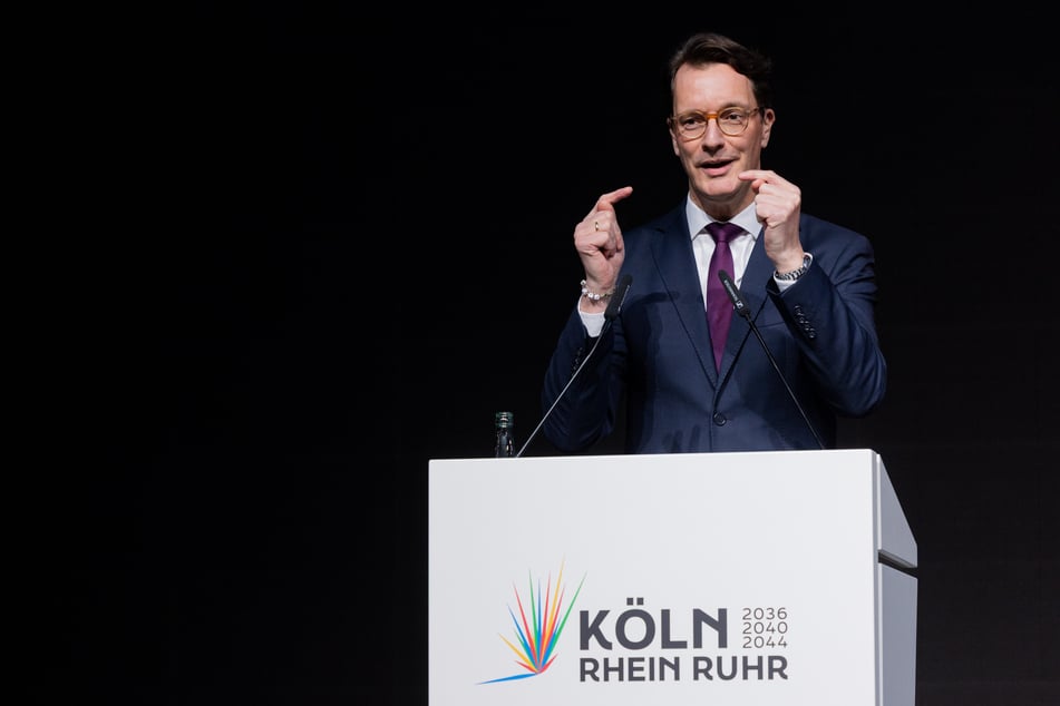 Bei einer möglichen Olympia-Austragung in NRW sollen Millionen Tickets zu vergünstigten Preisen angeboten werden. so Hendrik Wüst (50, CDU).