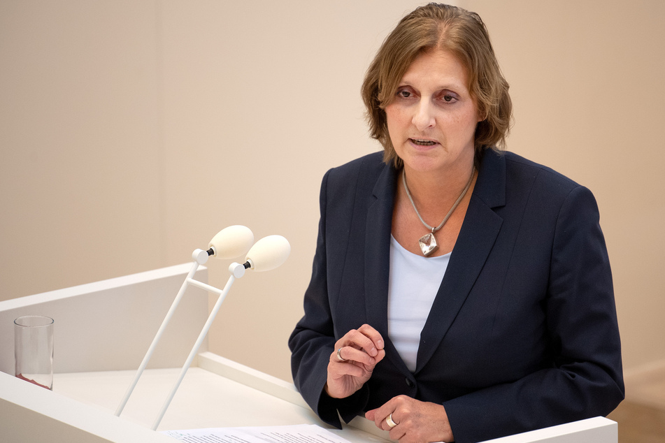 Bildungsministerin Britta Ernst (SPD) sieht die Schulen in der Corona-Krise gut vorbereitet.