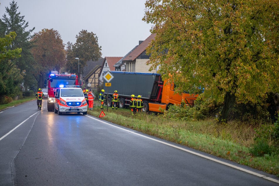 Feuerwehr, Rettungsdienst und Polizei waren vor Ort im Einsatz.