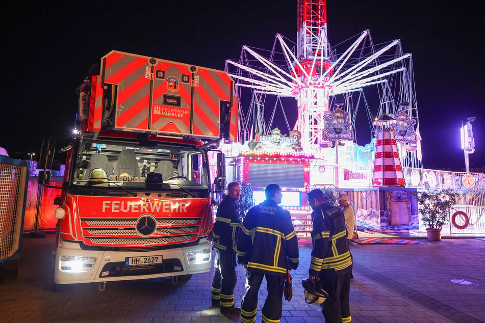 Rund 45 Feuerwehrkräfte waren im Einsatz.