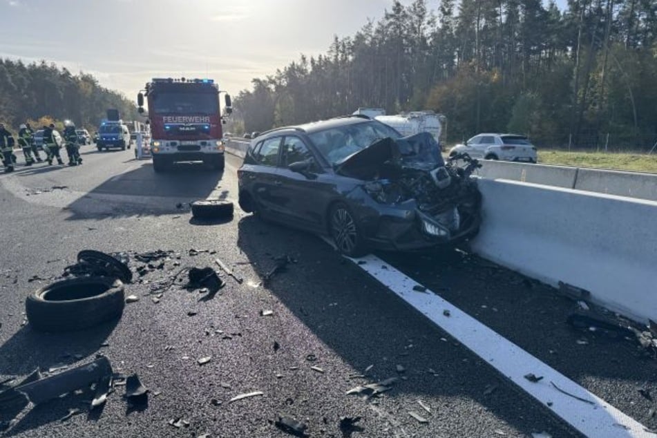 Eine Geisterfahrerin verursachte den Unfall.